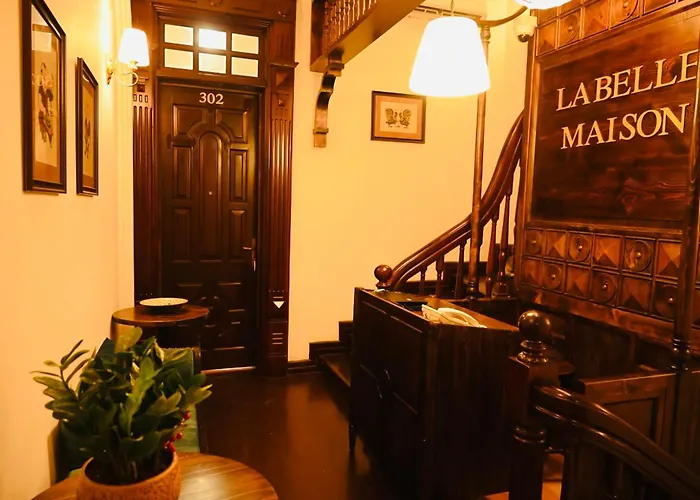 La Belle Maison